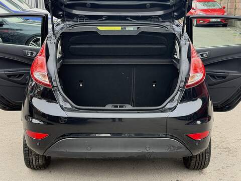 Ford Fiesta 1.0T EcoBoost Zetec Hatchback 5dr Petrol Powershift Euro 6 (100 ps) - U2358