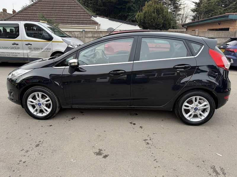 Ford Fiesta 1.0T EcoBoost Zetec Hatchback 5dr Petrol Powershift Euro 6 (100 ps) - U2358