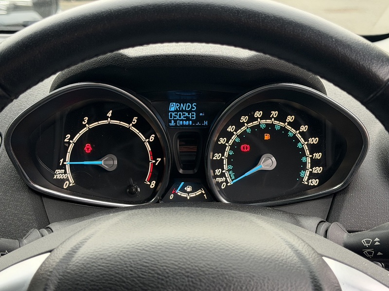 Ford Fiesta 1.0T EcoBoost Zetec Hatchback 5dr Petrol Powershift Euro 6 (100 ps) - U2358