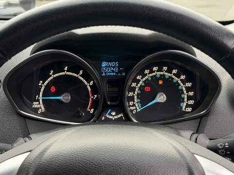 Ford Fiesta 1.0T EcoBoost Zetec Hatchback 5dr Petrol Powershift Euro 6 (100 ps) - U2358