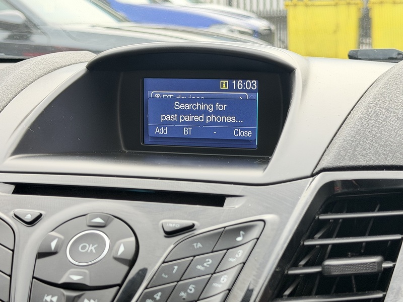 Ford Fiesta 1.0T EcoBoost Zetec Hatchback 5dr Petrol Powershift Euro 6 (100 ps) - U2358