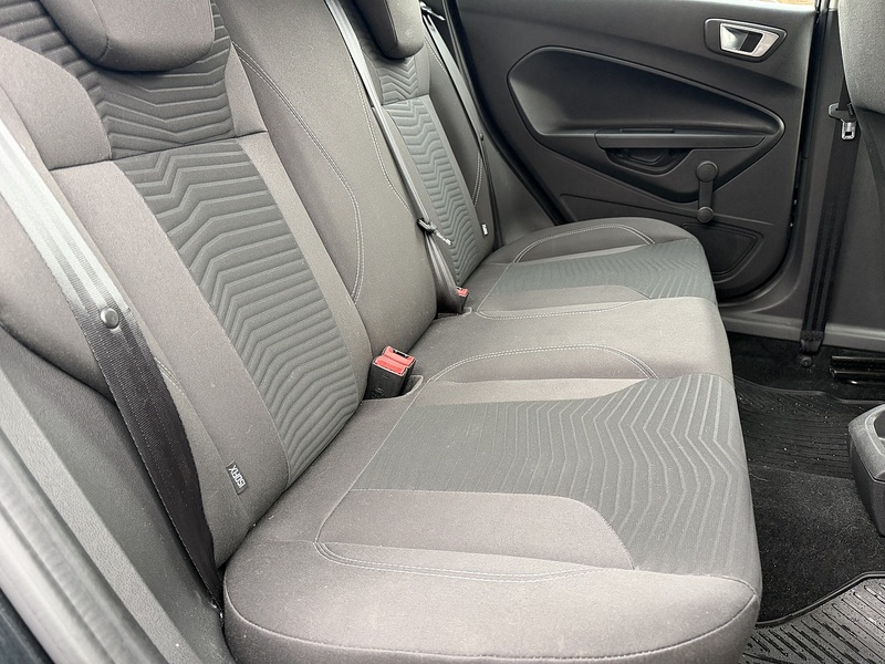 Ford Fiesta 1.0T EcoBoost Zetec Hatchback 5dr Petrol Powershift Euro 6 (100 ps) - U2358
