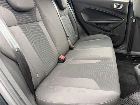 Ford Fiesta 1.0T EcoBoost Zetec Hatchback 5dr Petrol Powershift Euro 6 (100 ps) - U2358