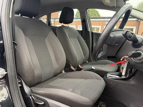 Ford Fiesta 1.0T EcoBoost Zetec Hatchback 5dr Petrol Powershift Euro 6 (100 ps) - U2358