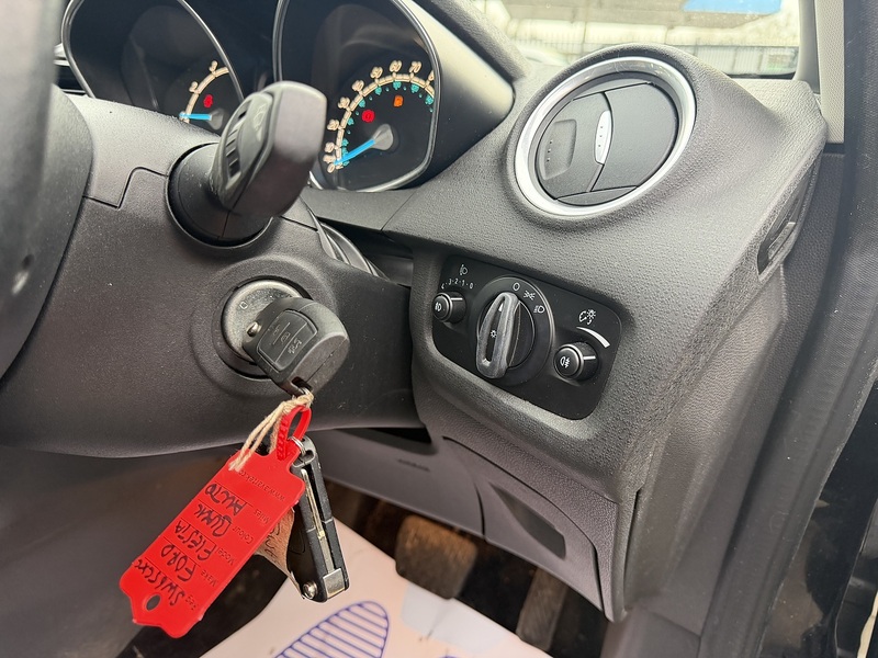 Ford Fiesta 1.0T EcoBoost Zetec Hatchback 5dr Petrol Powershift Euro 6 (100 ps) - U2358