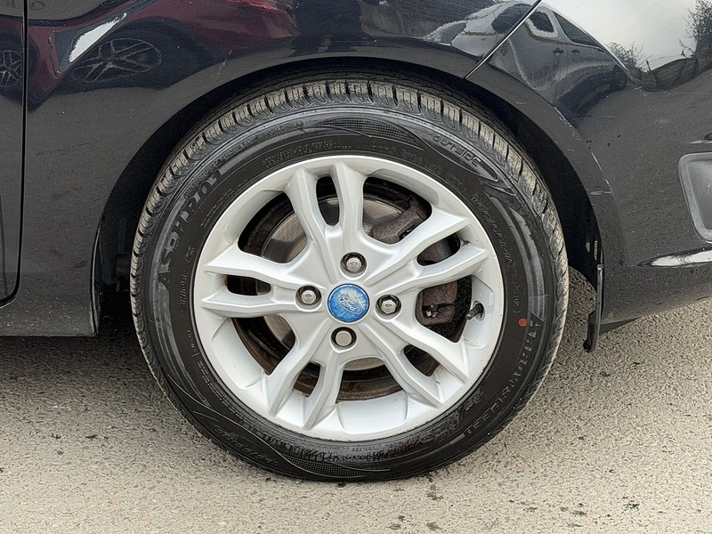 Ford Fiesta 1.0T EcoBoost Zetec Hatchback 5dr Petrol Powershift Euro 6 (100 ps) - U2358