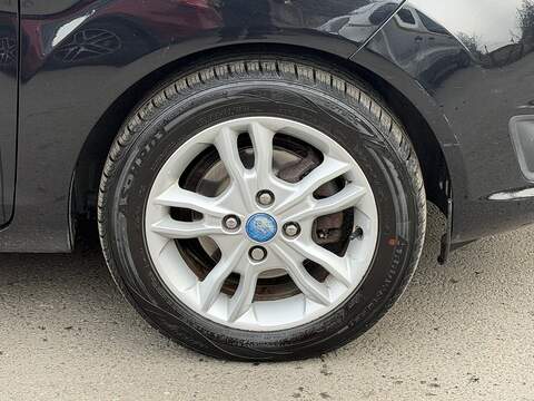 Ford Fiesta 1.0T EcoBoost Zetec Hatchback 5dr Petrol Powershift Euro 6 (100 ps) - U2358