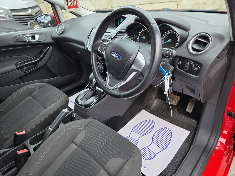 Ford Fiesta 1.0T EcoBoost Zetec Hatchback 5dr Petrol Powershift Euro 6 (100 ps) - U2359