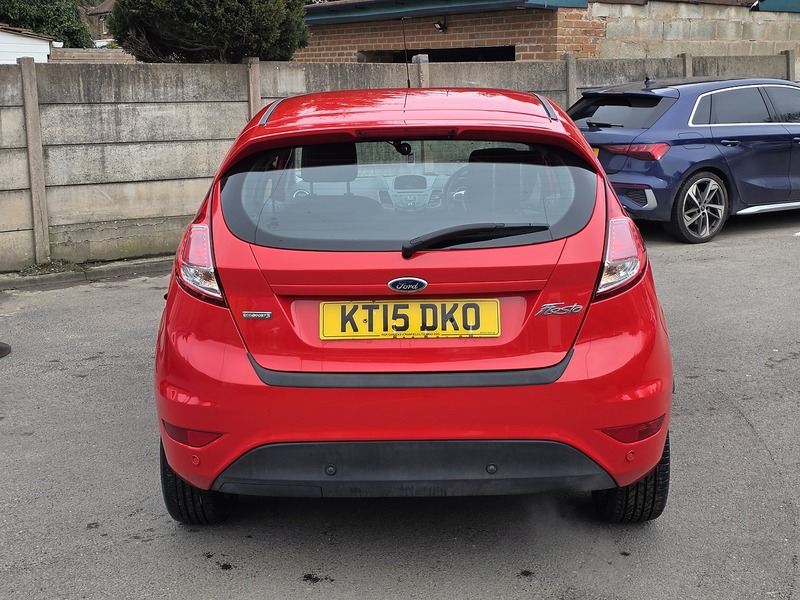 Ford Fiesta 1.0T EcoBoost Zetec Hatchback 5dr Petrol Powershift Euro 6 (100 ps) - U2359