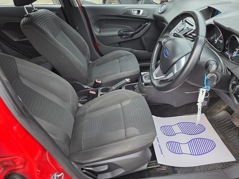 Ford Fiesta 1.0T EcoBoost Zetec Hatchback 5dr Petrol Powershift Euro 6 (100 ps) - U2359