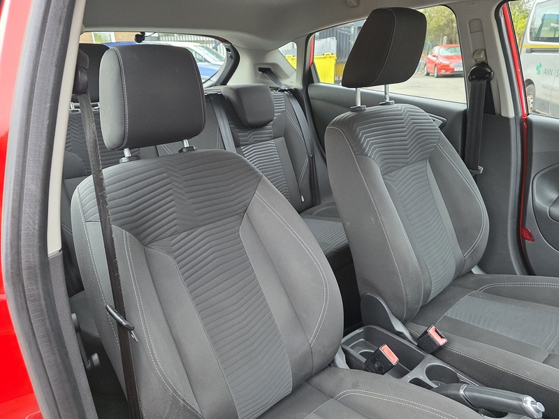 Ford Fiesta 1.0T EcoBoost Zetec Hatchback 5dr Petrol Powershift Euro 6 (100 ps) - U2359
