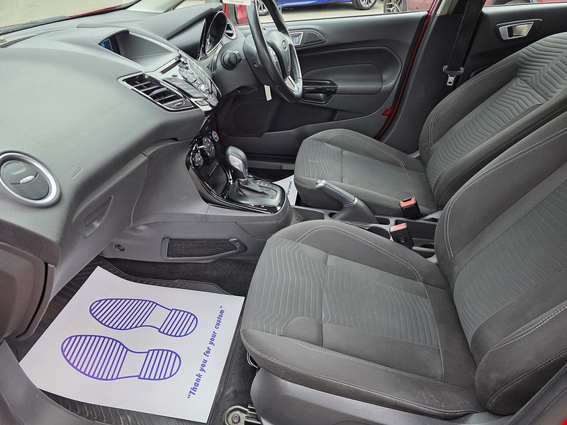Ford Fiesta 1.0T EcoBoost Zetec Hatchback 5dr Petrol Powershift Euro 6 (100 ps) - U2359