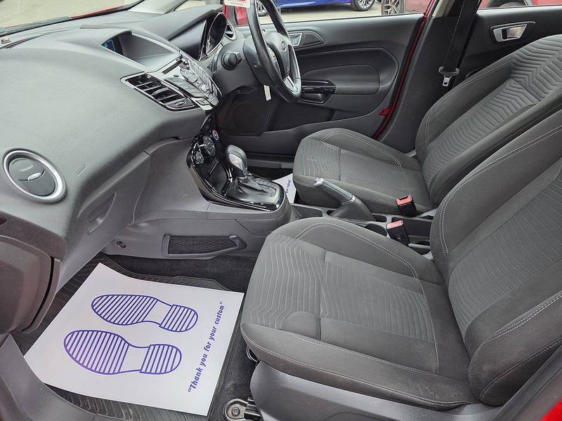 Ford Fiesta 1.0T EcoBoost Zetec Hatchback 5dr Petrol Powershift Euro 6 (100 ps) - U2359