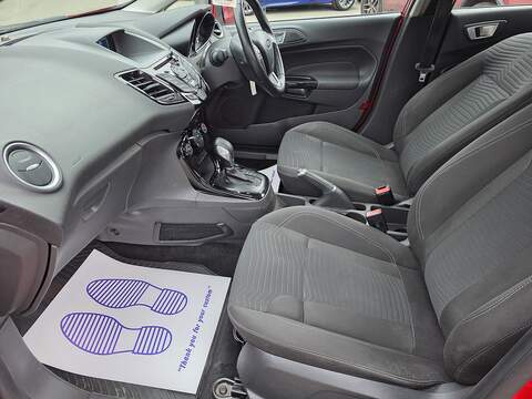 Ford Fiesta 1.0T EcoBoost Zetec Hatchback 5dr Petrol Powershift Euro 6 (100 ps) - U2359