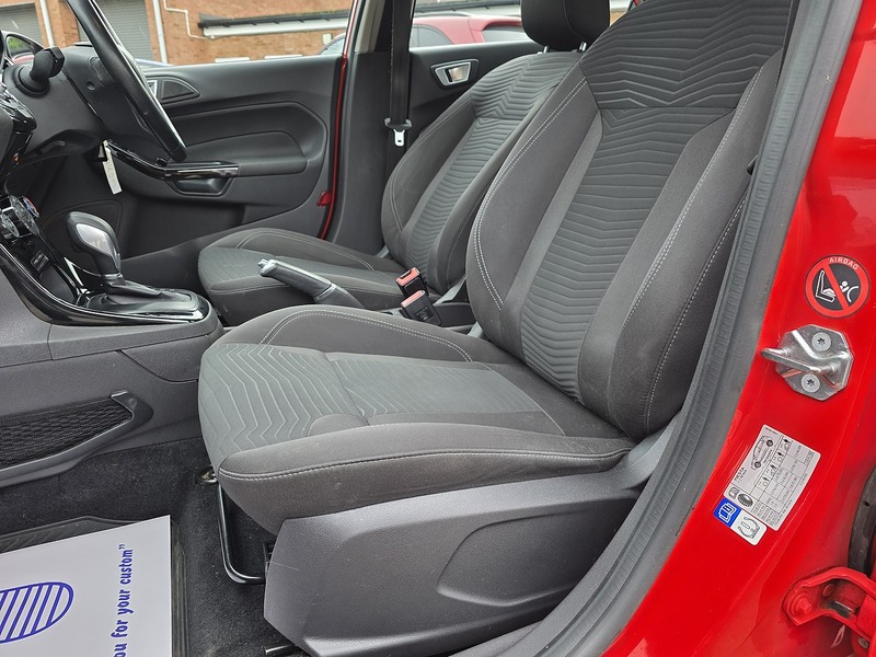 Ford Fiesta 1.0T EcoBoost Zetec Hatchback 5dr Petrol Powershift Euro 6 (100 ps) - U2359