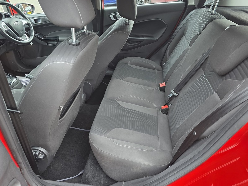 Ford Fiesta 1.0T EcoBoost Zetec Hatchback 5dr Petrol Powershift Euro 6 (100 ps) - U2359