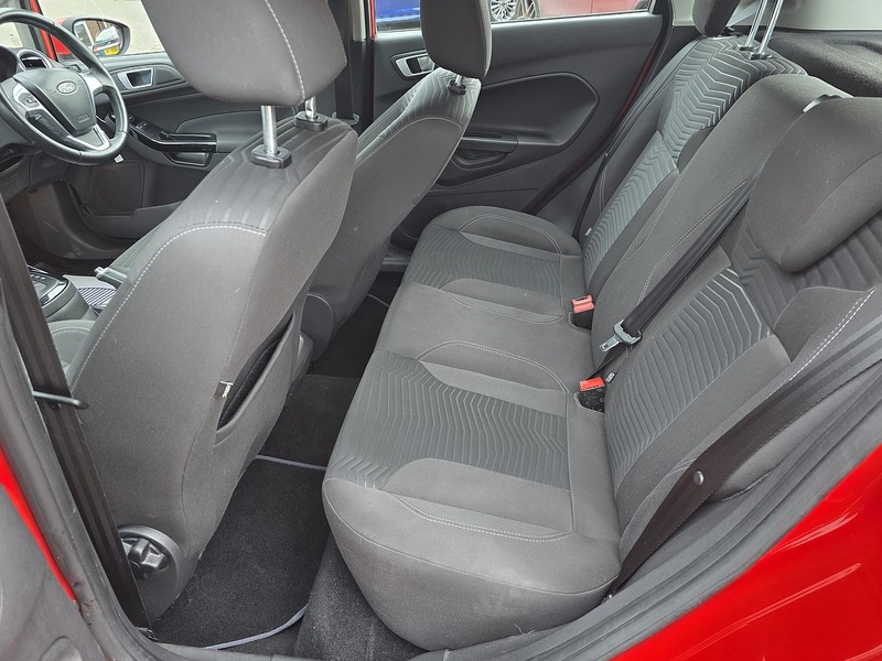 Ford Fiesta 1.0T EcoBoost Zetec Hatchback 5dr Petrol Powershift Euro 6 (100 ps) - U2359