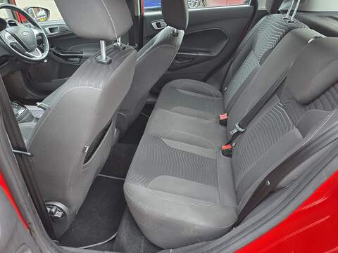 Ford Fiesta 1.0T EcoBoost Zetec Hatchback 5dr Petrol Powershift Euro 6 (100 ps) - U2359