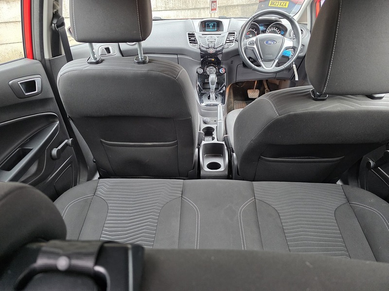 Ford Fiesta 1.0T EcoBoost Zetec Hatchback 5dr Petrol Powershift Euro 6 (100 ps) - U2359