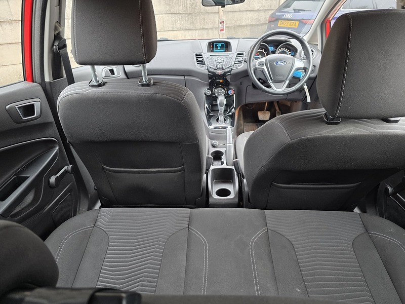 Ford Fiesta 1.0T EcoBoost Zetec Hatchback 5dr Petrol Powershift Euro 6 (100 ps) - U2359