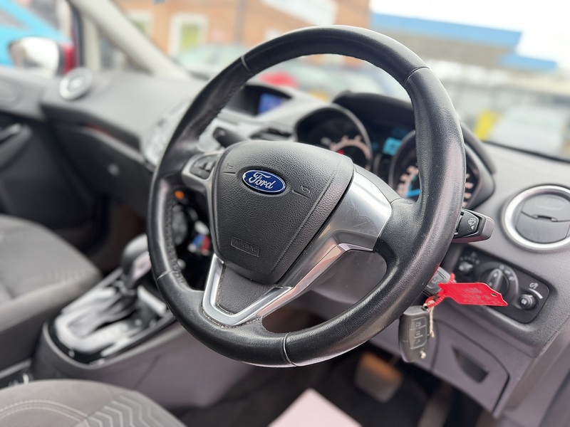 Ford Fiesta 1.0T EcoBoost Zetec Hatchback 5dr Petrol Powershift Euro 6 (100 ps) - U2361