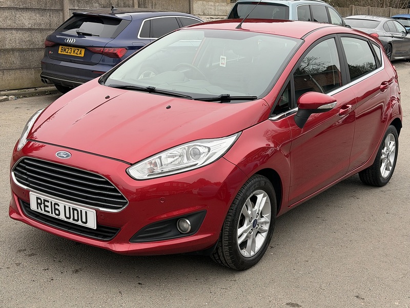 Ford Fiesta 1.0T EcoBoost Zetec Hatchback 5dr Petrol Powershift Euro 6 (100 ps) - U2361