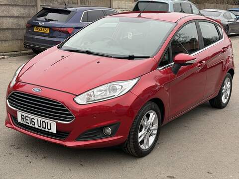 Ford Fiesta 1.0T EcoBoost Zetec Hatchback 5dr Petrol Powershift Euro 6 (100 ps) - U2361