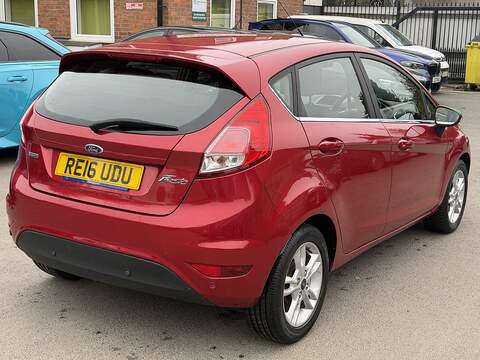 Ford Fiesta 1.0T EcoBoost Zetec Hatchback 5dr Petrol Powershift Euro 6 (100 ps) - U2361