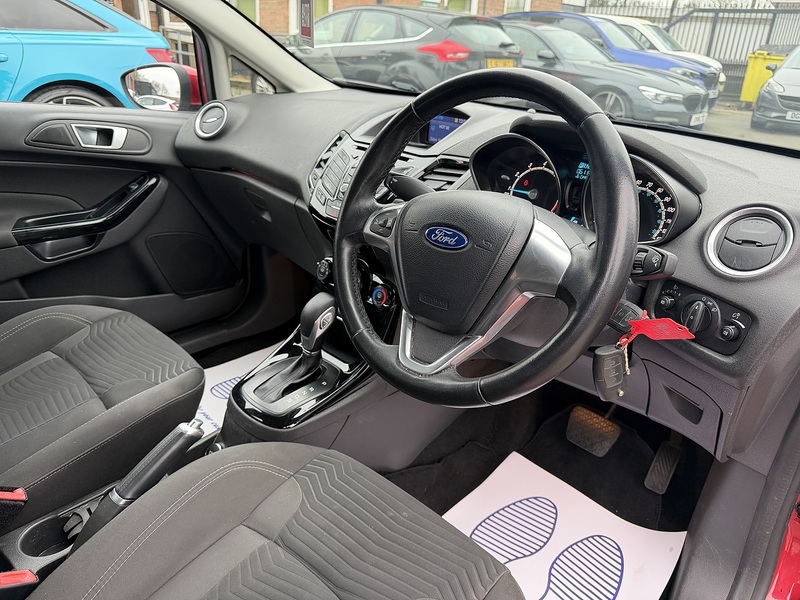 Ford Fiesta 1.0T EcoBoost Zetec Hatchback 5dr Petrol Powershift Euro 6 (100 ps) - U2361