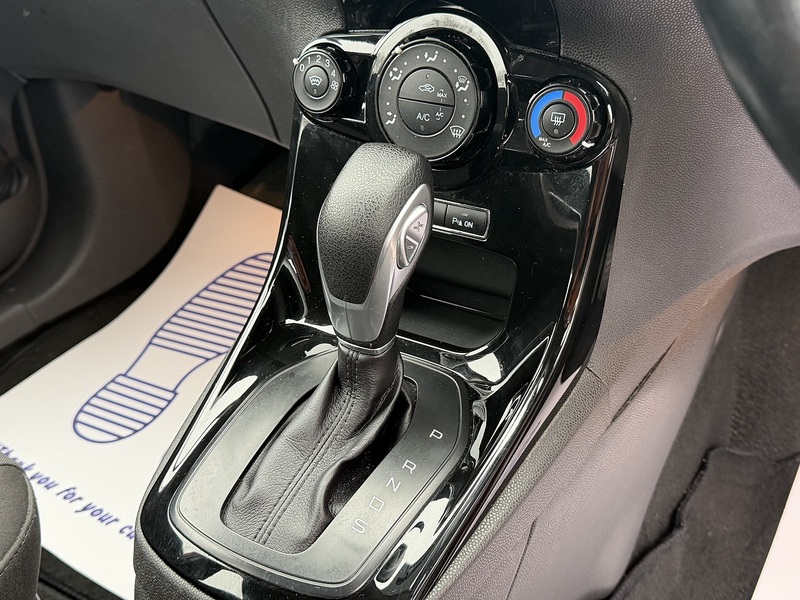 Ford Fiesta 1.0T EcoBoost Zetec Hatchback 5dr Petrol Powershift Euro 6 (100 ps) - U2361