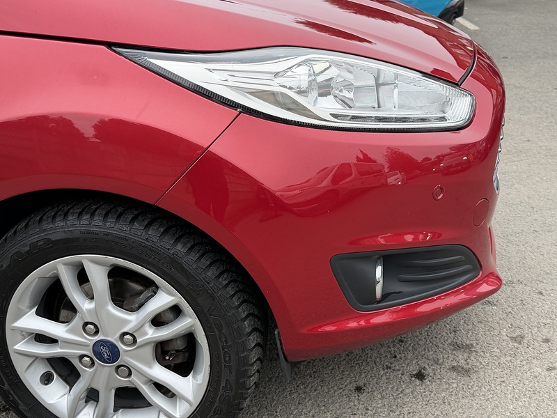 Ford Fiesta 1.0T EcoBoost Zetec Hatchback 5dr Petrol Powershift Euro 6 (100 ps) - U2361