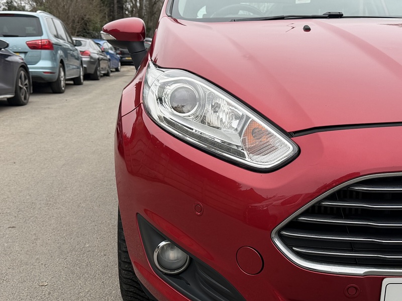 Ford Fiesta 1.0T EcoBoost Zetec Hatchback 5dr Petrol Powershift Euro 6 (100 ps) - U2361