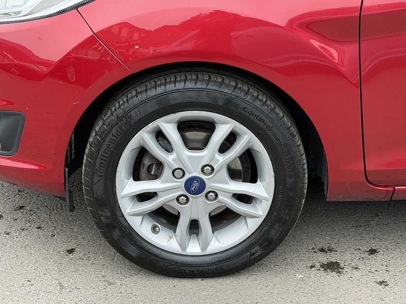 Ford Fiesta 1.0T EcoBoost Zetec Hatchback 5dr Petrol Powershift Euro 6 (100 ps) - U2361