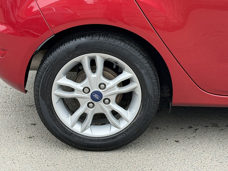 Ford Fiesta 1.0T EcoBoost Zetec Hatchback 5dr Petrol Powershift Euro 6 (100 ps) - U2361