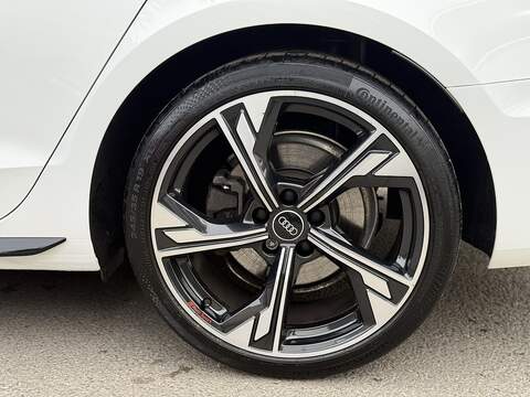 Audi A4 2.0 TDI 35 Black Edition Saloon 4dr Diesel S Tronic Euro 6 (s/s) (163 ps) - U2362