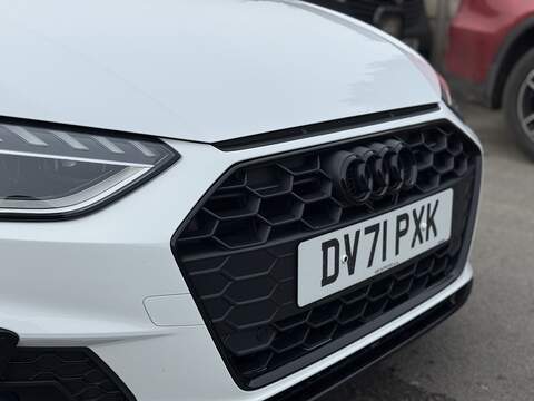 Audi A4 2.0 TDI 35 Black Edition Saloon 4dr Diesel S Tronic Euro 6 (s/s) (163 ps) - U2362