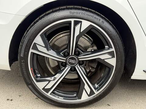 Audi A4 2.0 TDI 35 Black Edition Saloon 4dr Diesel S Tronic Euro 6 (s/s) (163 ps) - U2362