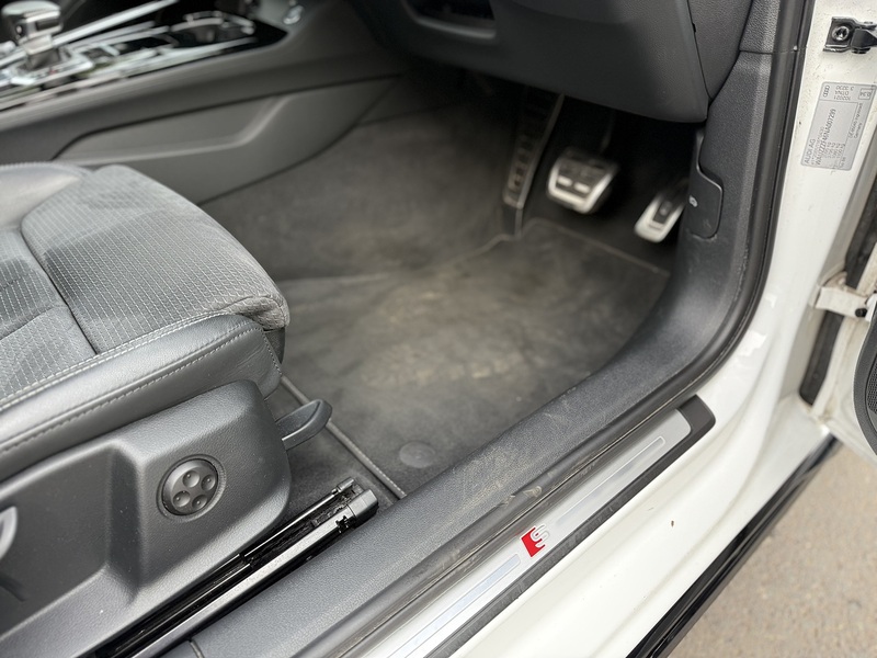 Audi A4 2.0 TDI 35 Black Edition Saloon 4dr Diesel S Tronic Euro 6 (s/s) (163 ps) - U2362