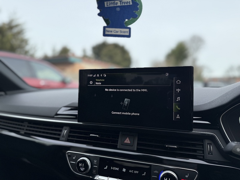 Audi A4 2.0 TDI 35 Black Edition Saloon 4dr Diesel S Tronic Euro 6 (s/s) (163 ps) - U2362