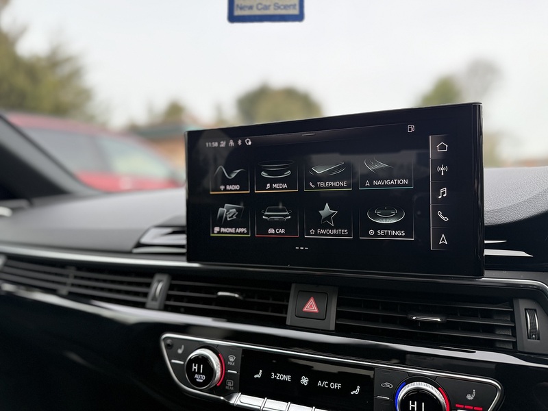 Audi A4 2.0 TDI 35 Black Edition Saloon 4dr Diesel S Tronic Euro 6 (s/s) (163 ps) - U2362