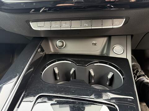 Audi A4 2.0 TDI 35 Black Edition Saloon 4dr Diesel S Tronic Euro 6 (s/s) (163 ps) - U2362