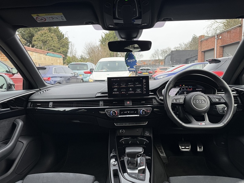 Audi A4 2.0 TDI 35 Black Edition Saloon 4dr Diesel S Tronic Euro 6 (s/s) (163 ps) - U2362