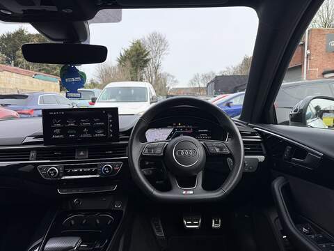 Audi A4 2.0 TDI 35 Black Edition Saloon 4dr Diesel S Tronic Euro 6 (s/s) (163 ps) - U2362