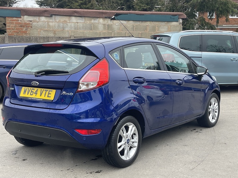 Ford Fiesta 1.0T EcoBoost Zetec Hatchback 5dr Petrol Powershift Euro 5 (100 ps) - U2363
