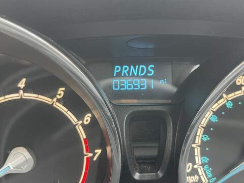 Ford Fiesta 1.0T EcoBoost Zetec Hatchback 5dr Petrol Powershift Euro 5 (100 ps) - U2363