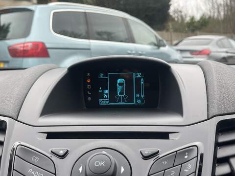 Ford Fiesta 1.0T EcoBoost Zetec Hatchback 5dr Petrol Powershift Euro 5 (100 ps) - U2363