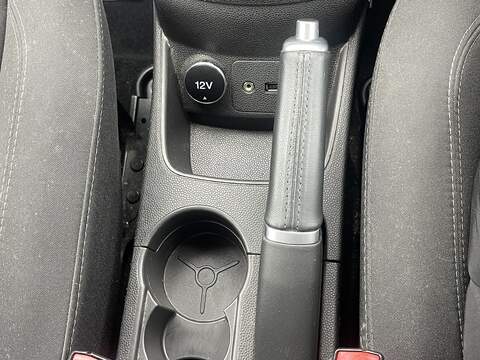 Ford Fiesta 1.0T EcoBoost Zetec Hatchback 5dr Petrol Powershift Euro 5 (100 ps) - U2363