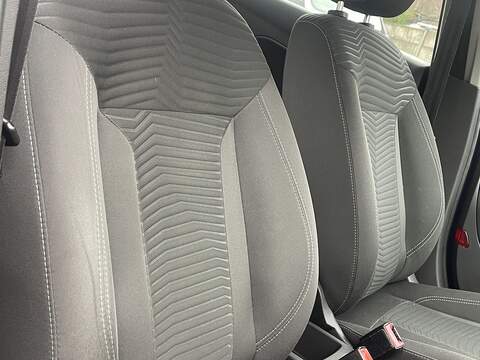 Ford Fiesta 1.0T EcoBoost Zetec Hatchback 5dr Petrol Powershift Euro 5 (100 ps) - U2363