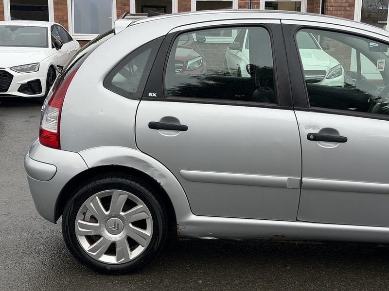 Citroen C3 1.6i 16V SX Hatchback 5dr Petrol Automatic (165 g/km, 107 bhp) - U2364