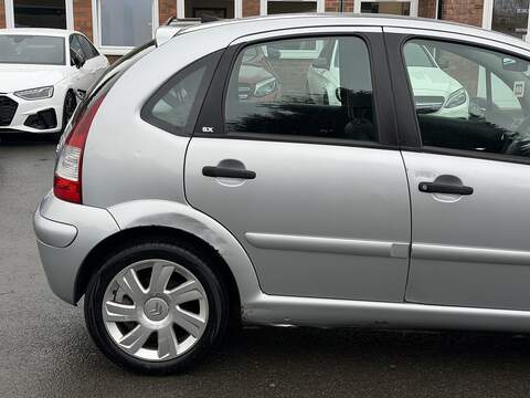 Citroen C3 1.6i 16V SX Hatchback 5dr Petrol Automatic (165 g/km, 107 bhp) - U2364